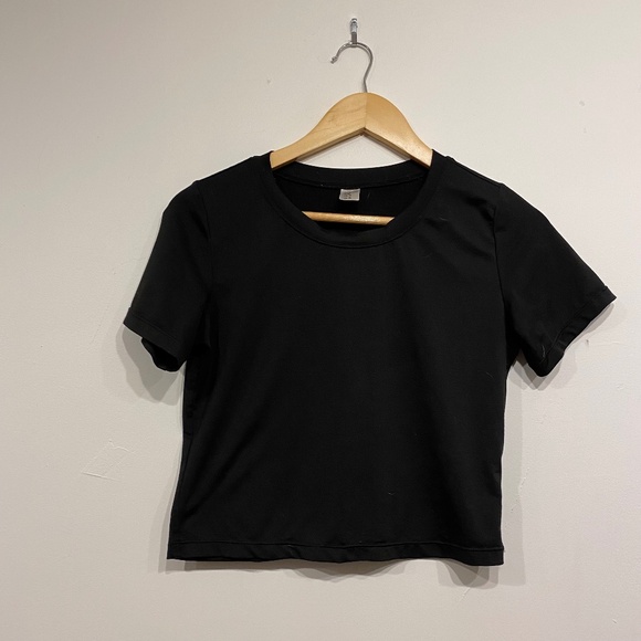 **$5 SALE** Black Cropped Stretchy Baby Tee T-Shirt Size Medium - Picture 1 of 2